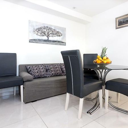 Urban Luxury Suites Juricevic Duće Exterior foto